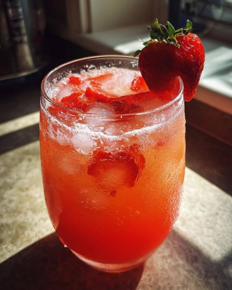 "Perfect 5-Min Strawberry Daiquiri Recipe to Crave" 21 strawberry daiquiri recipe